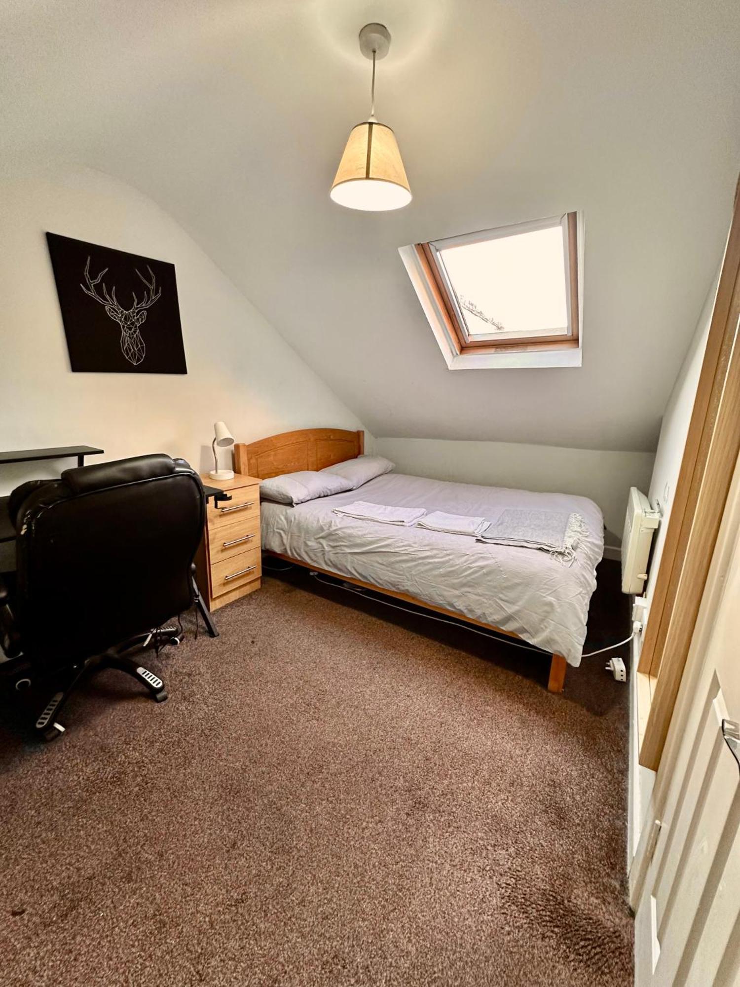 Spacious Room In Dublin Exteriör bild